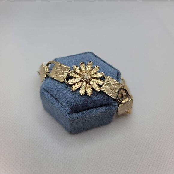 UNBRANDED Gold Toned Bracelet - Picture 2 of 5